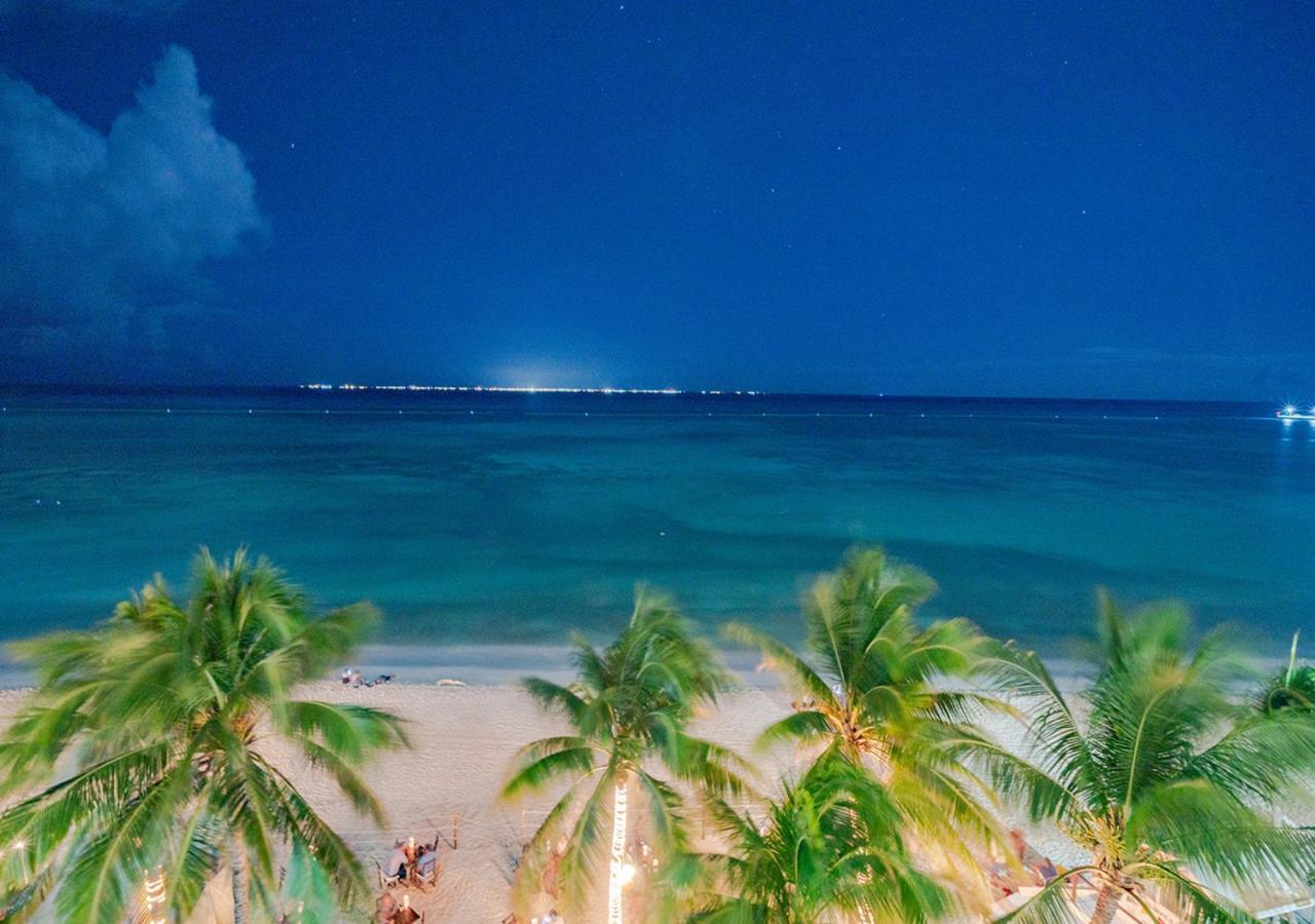 Beachfront 1 Bedroom Condo - El Faro, Surf 407 Playa del Carmen Exterior photo